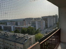 zabezpieczenie-dla-kotow-okna-balkony-10
